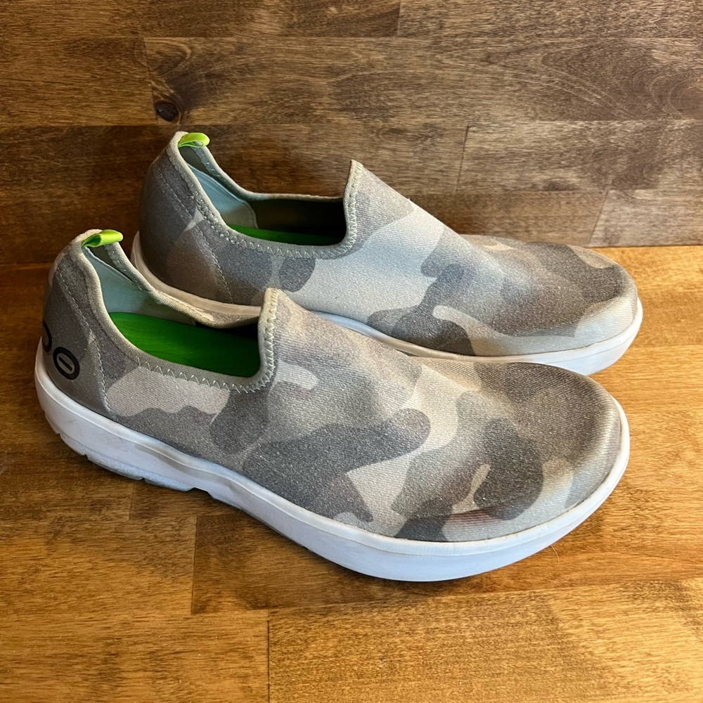 OOFOS eeZee Low Shoe Size 9
